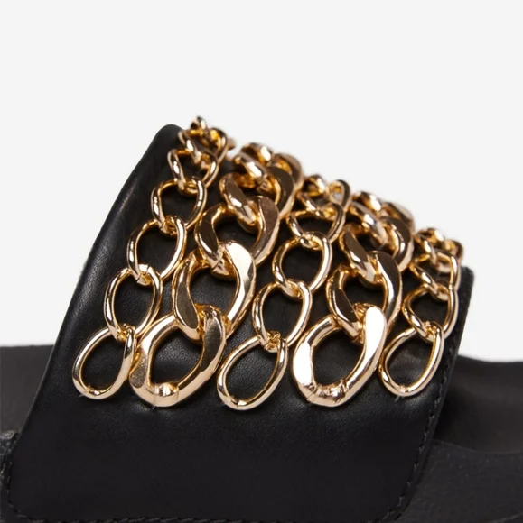 🥰NEW Black Slides - Picture 4 of 5